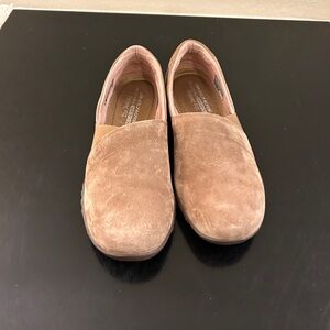 Skechers slip on women’s size 8.5